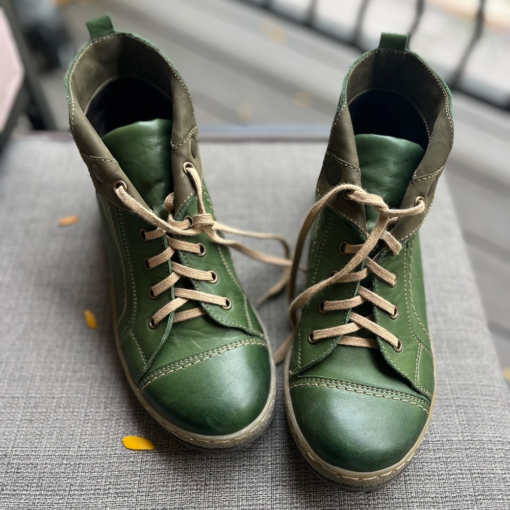 V-Italia Kiki Ankle Boots